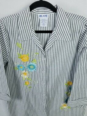 VINTAGE Blair Button Shirt Womens Medium Striped Embroidered Floral 80s 90s y2K